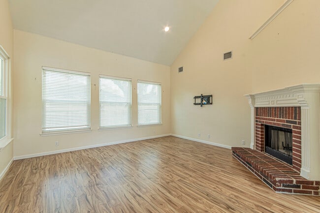 Photo - 2208 Portwood Bend Cove