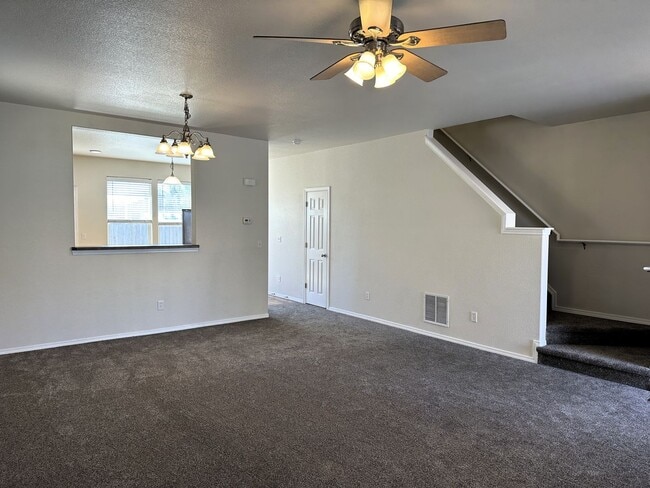 Photo - Large End Unit Town Home! 3Bd/2.5ba/AC, 1507sf Near Ft Carson
