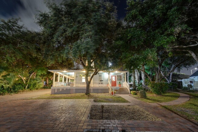 Photo - 419 N 2nd St