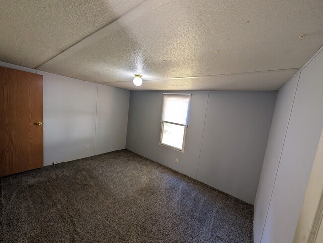 Photo - 28 Ransdell Ln