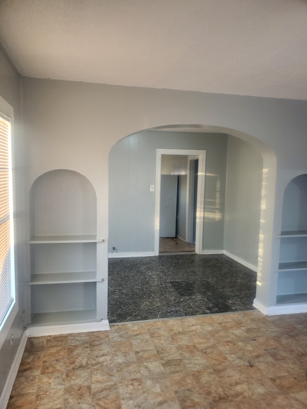 Photo - 463 Linares St
