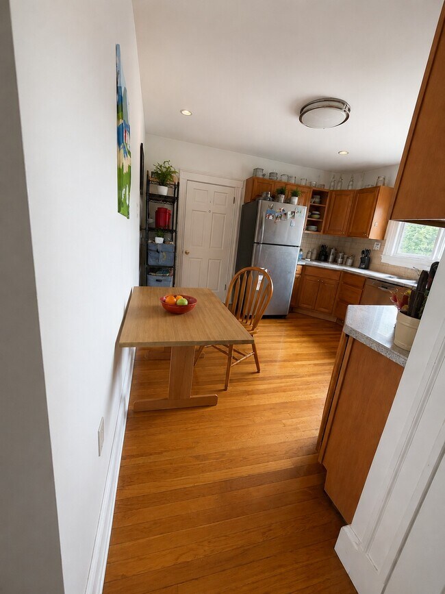 Photo - 9 Arlington St Unit 3
