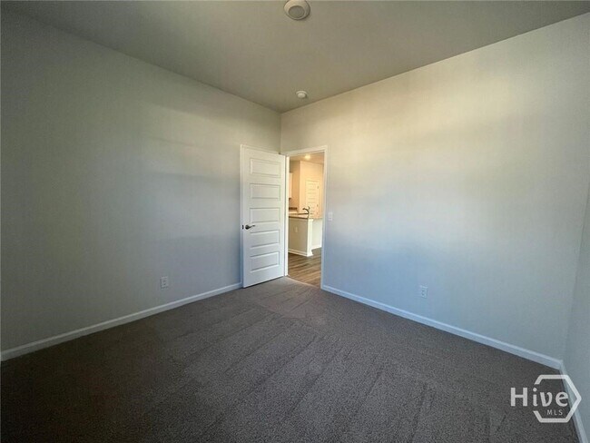 Photo - 143 Holloway Hl