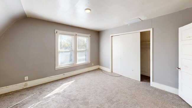 Photo - 4 Bed 2 Bath Single Family Home for Rent i...