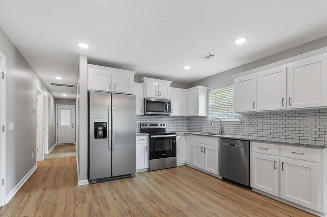 Photo - 3 bed 2 bath NEW CONSTRUCTION for RENT!