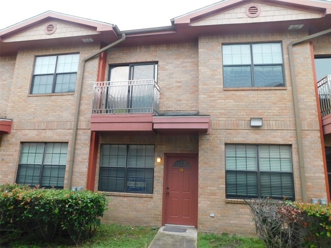 Building Photo - 9400 Bellaire Blvd Unit 612