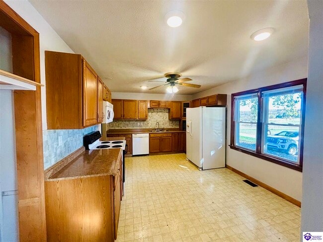 Photo - 8146 Hardinsburg Rd