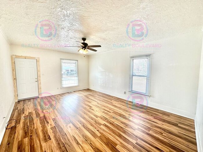 Photo - Charming 2-bedroom, 1-bathroom house near the Truckee river