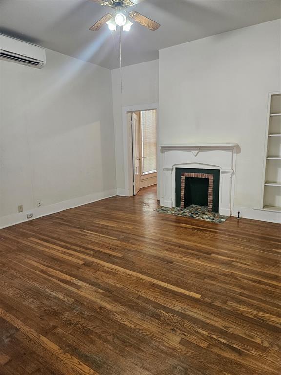 Photo - 704 W 22nd St