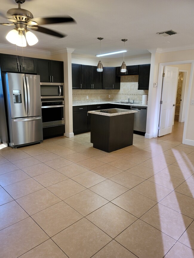 Building Photo - 18 Crossings Cir Unit F Rental