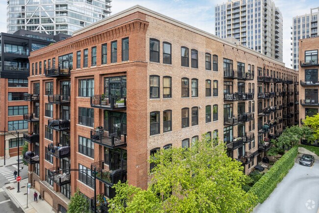 Photo - River North Commons