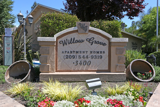 Willow Grove Apartments - Willow Grove Apartments