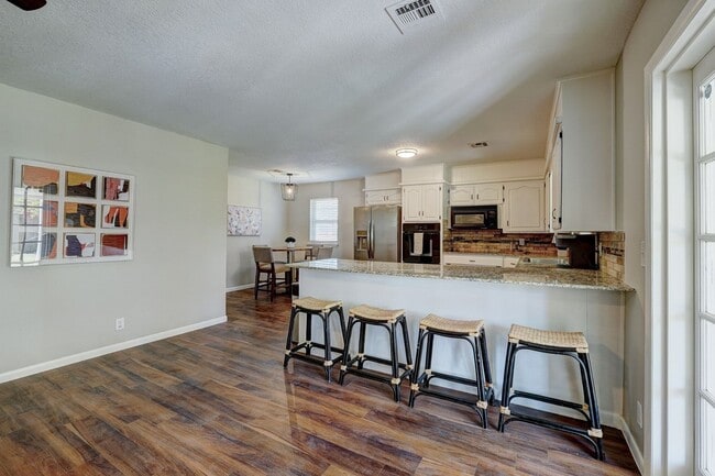 Photo - Turnkey Gem: Fully Furnished 5-Bedroom Hom...