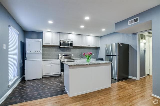 Building Photo - 5812 Milton St Unit 205 Rental
