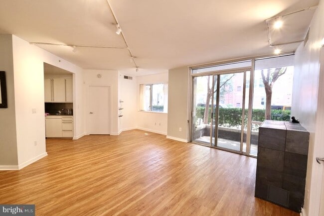 Photo - 1300 13th St NW Unit 106
