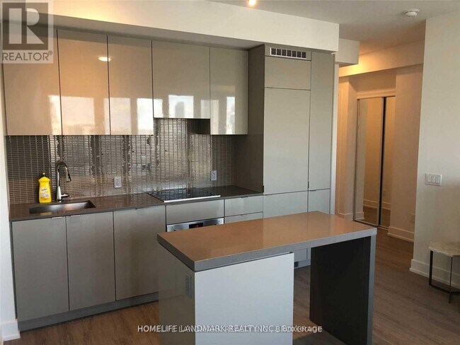 Photo - 7 Grenville St Unit 2507
