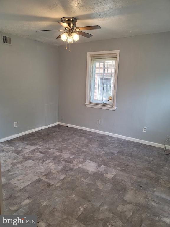 Photo - 5037 Benning Rd SE