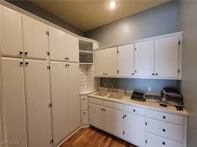 Building Photo - 5110 N Valadez St Rental