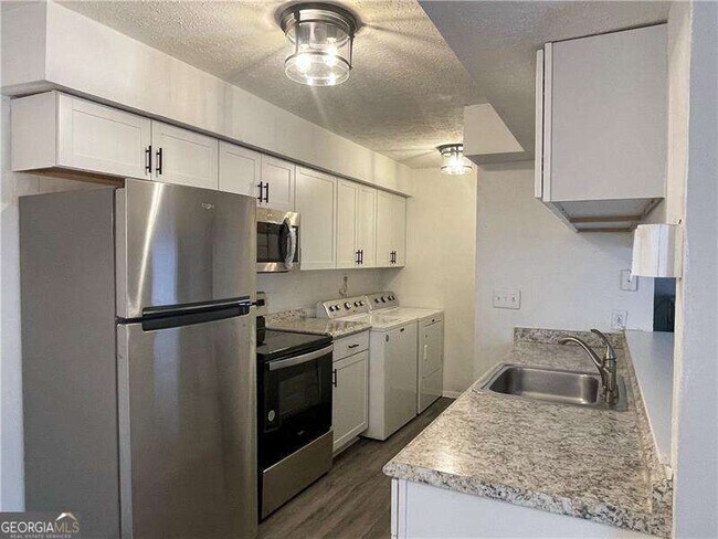 Photo - 662 Bellemeade Dr SW Unidad C