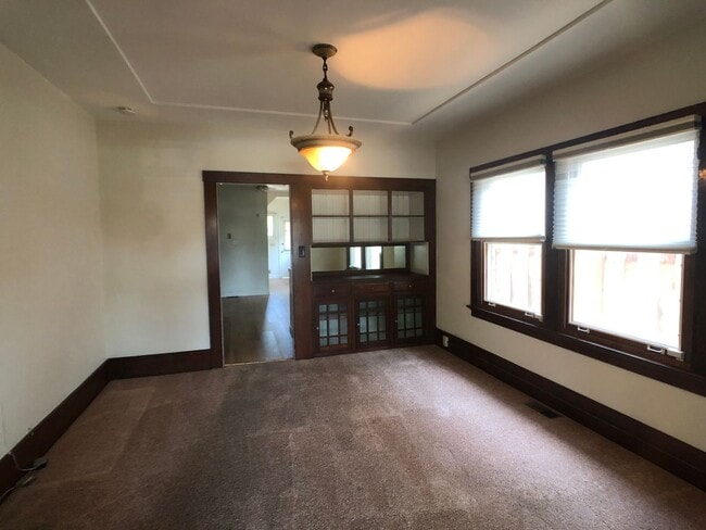 Photo - Classic Craftsman Style Home