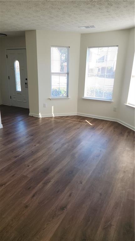 Photo - 1075 Litchfield Way SW