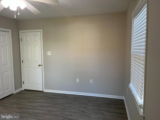 Photo - 162 S Marshall St