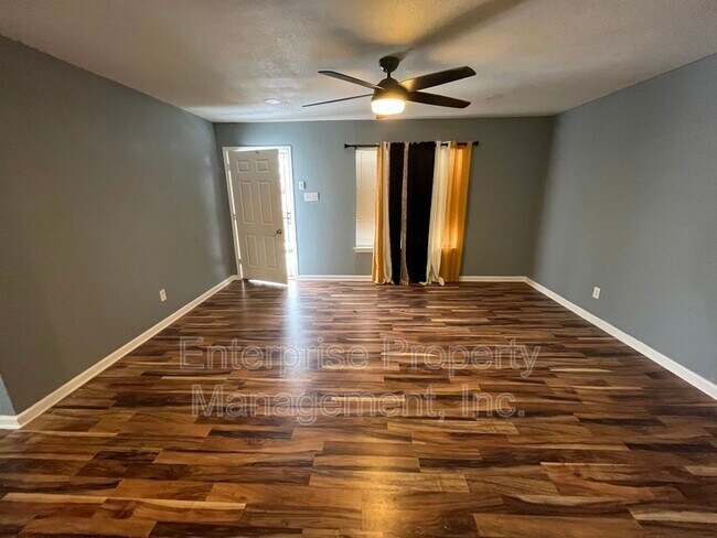 Photo - 3441 Piney Woods Ave