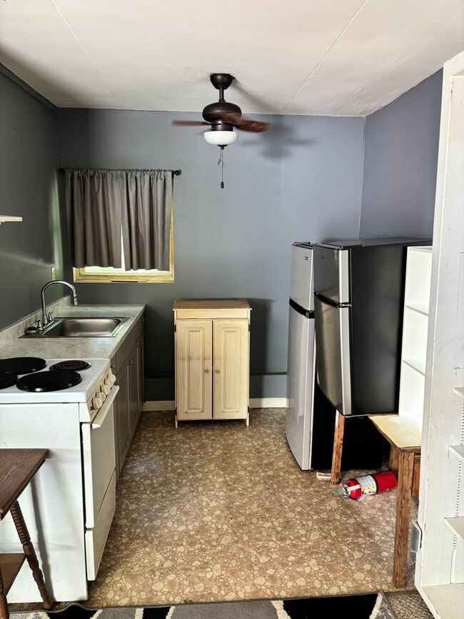 Photo - 110 Rhodes St Unit A