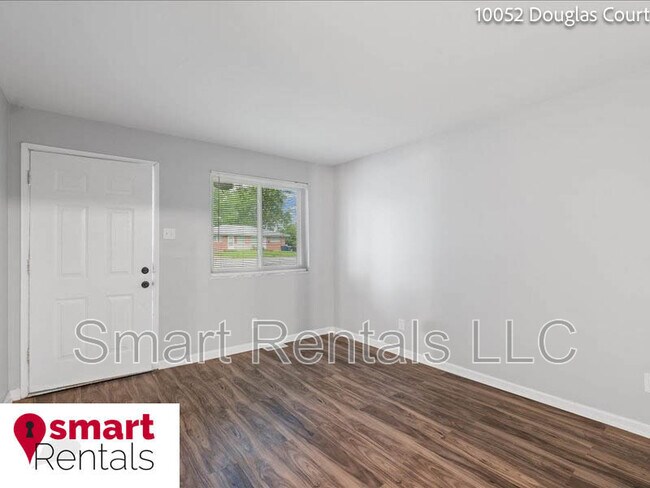 Photo - 10052 Douglas Ct