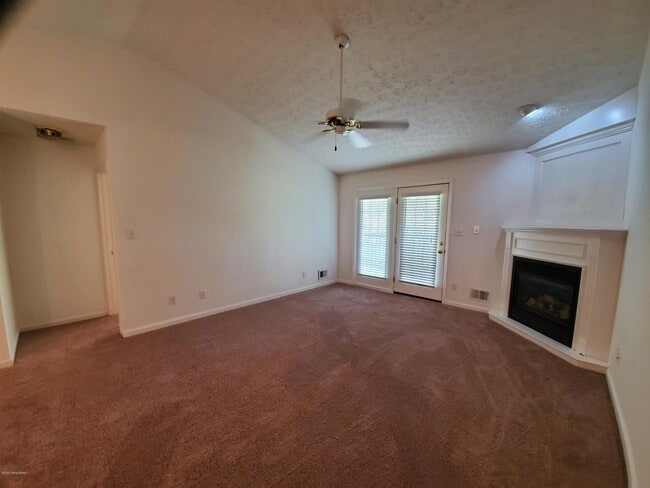 Building Photo - 1103 Powerhouse Ln Unit 202