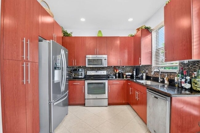 Building Photo - 5018 Starblaze Dr