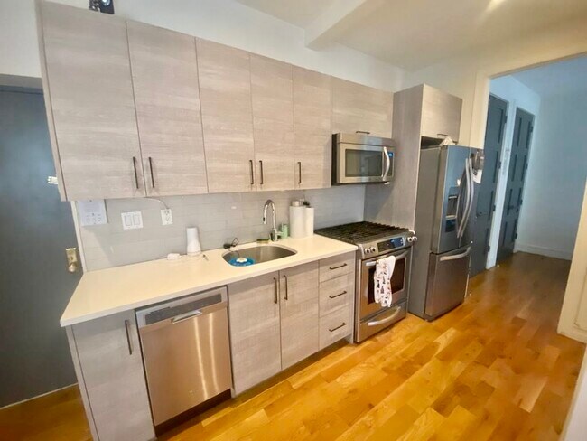 Photo - 1030 Carroll St