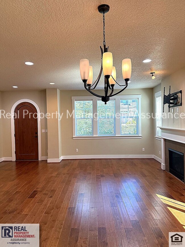 Photo - 410 SW Basilone Terrace