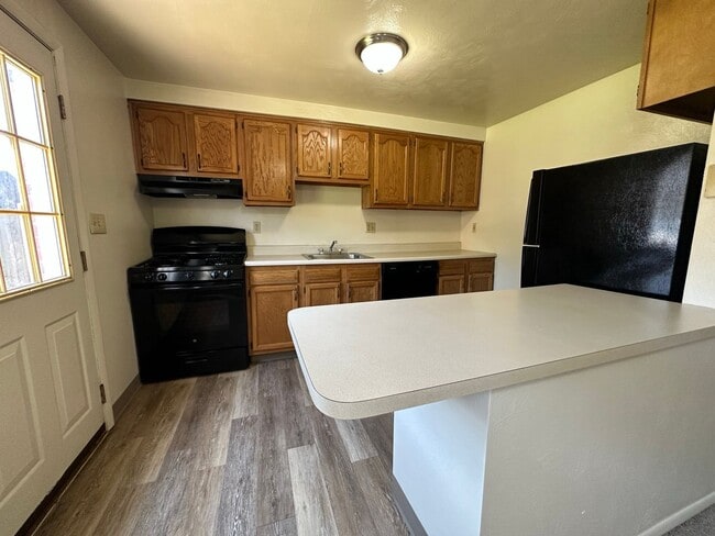 Tremendous Townhome in Plum with a Huge Pr... - Tremendous Townhome in Plum with a Huge Pr...