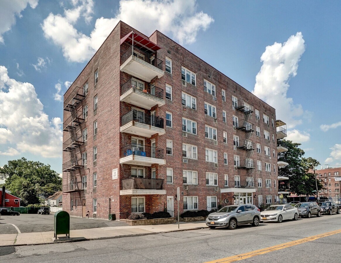 Photo - 675 McLean Ave Unit 2F
