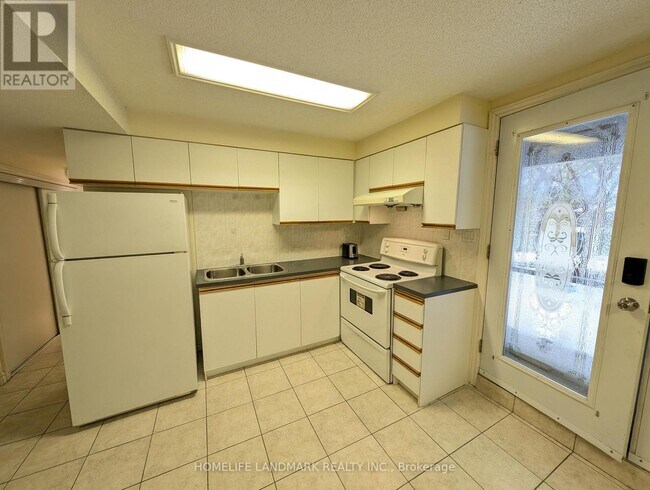 Photo - 26 Ashglen Ct