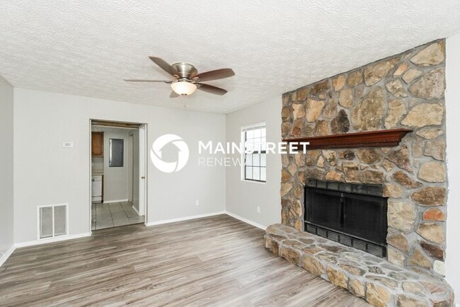 3 Bedroom Pet-Friendly Home in Newnan, GA with Main Street Renewal