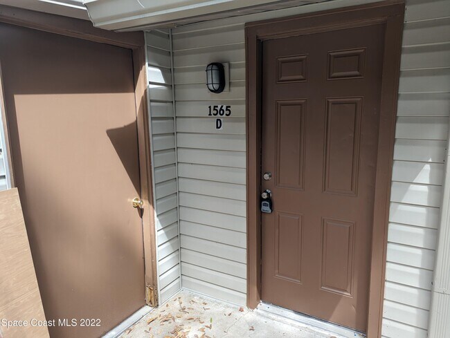 Photo - 1565 Violet Ave Unit D