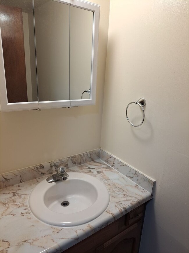 Photo - 2 BR Townhouse near Purdue Fort Wayne