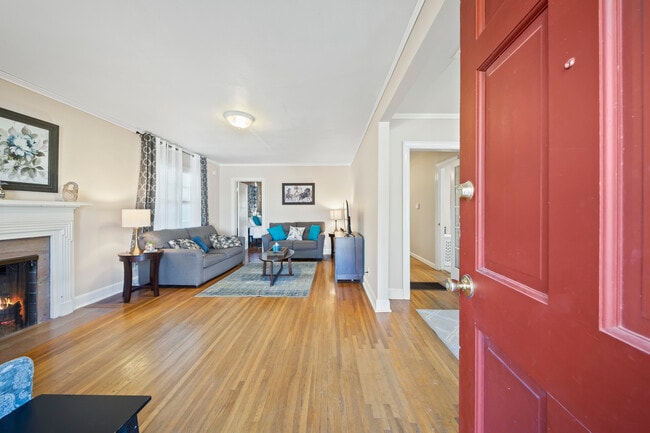 Photo - 1307 S Indianapolis Ave