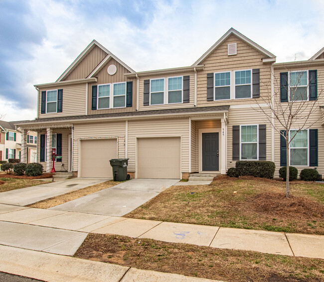 3 Bedroom Townhome in NW School District -... - 3 Bedroom Townhome in NW School District -...