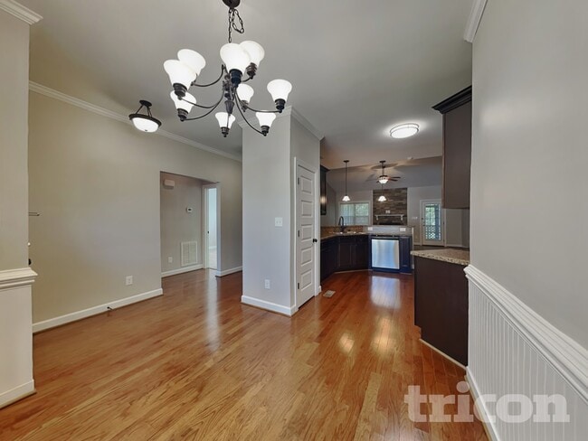 Photo - 102 Pinewinds Ct