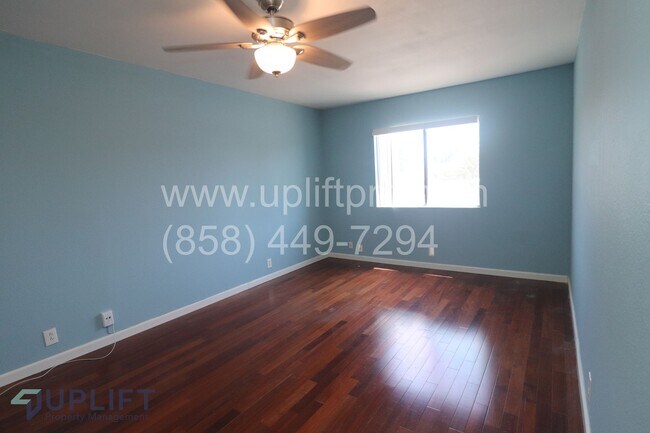 Photo - 2BR/2BA HOME w/ FIREPLACE, BALCONY, A/C, PARKING Unit 7