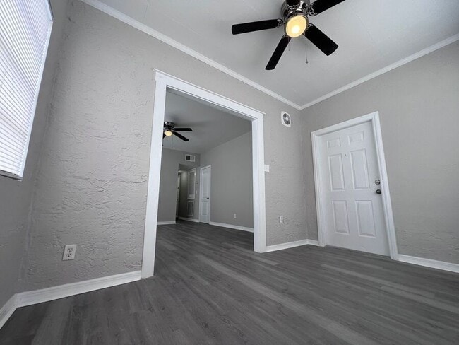 Photo - 163 Ave A SE Unit 2