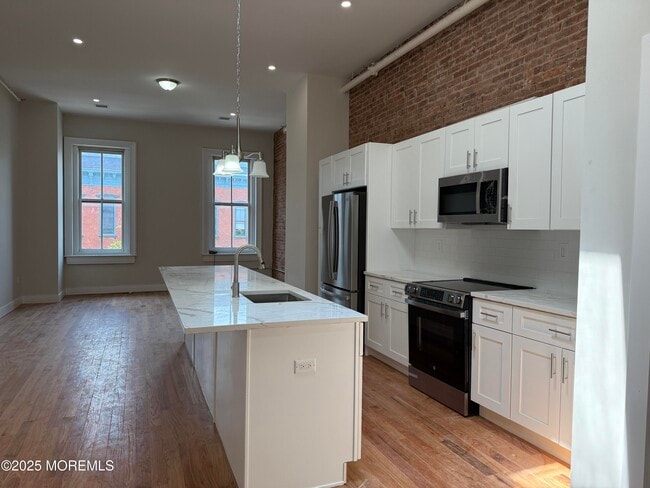Photo - 7 Broad St Unit 3