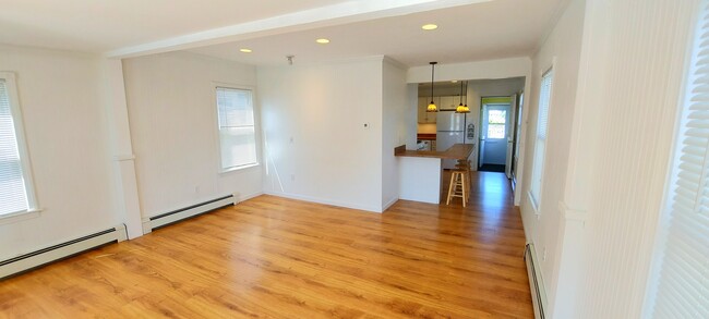 Living Room \ Kitchen \ Rear Entrance