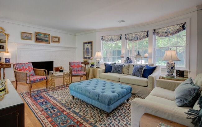 Photo - 207 Cameron Ln