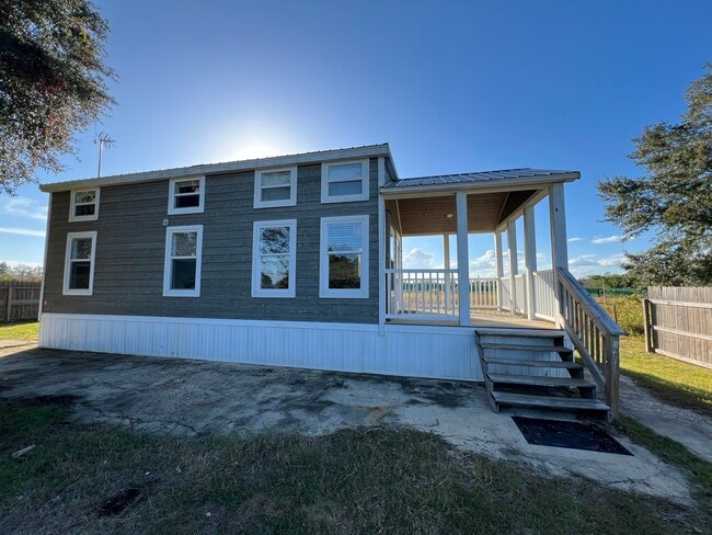 Building Photo - 13261 Powell Ln