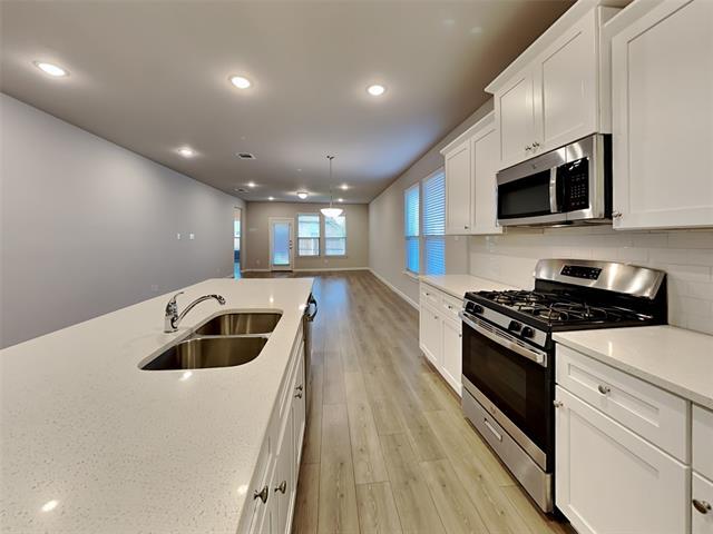 Photo - 162 Camelia St