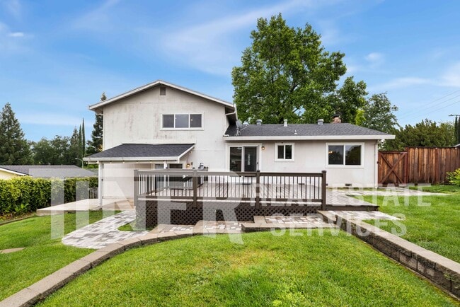 Photo - 6982 Pampas Way